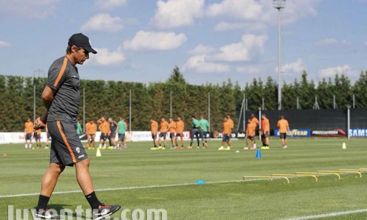 Conte, l'ultima FOTO a Vinovo. E Allegri twitta il motto Juve: #finoallafine