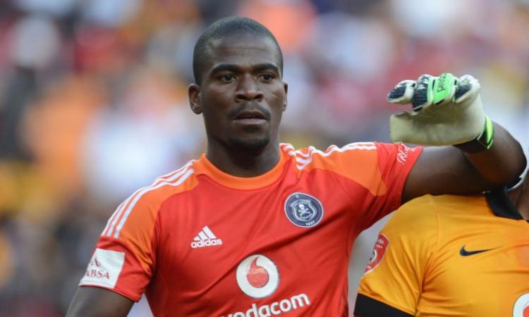 Tragedia in Sudafrica: assassinato con un colpo di pistola il portiere Meyiwa