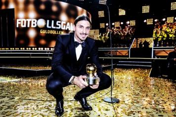 ibrahimovic.premiazione.2014.2015.356x237.jpg