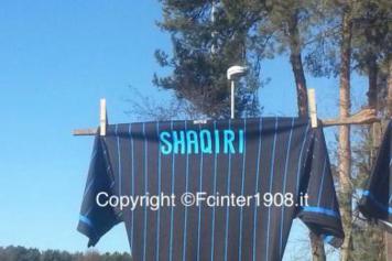 maglia.shaqiri.inter.356x237.jpg