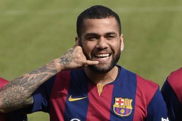 dani.alves.barcellona.telefona.2014.2015