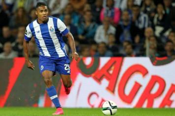 alex.sandro.porto.corsa.2015.2016.356x23