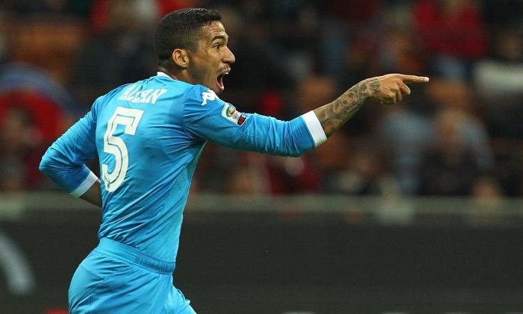 http://cdn.calciomercato.com/images/2015-10/Allan.Napoli.Milan.2015.2016.750x450.jpg