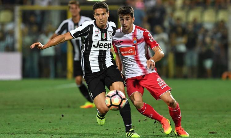 hernanes.juventus.azione.espanyol.2016.2017.750x450.jpg