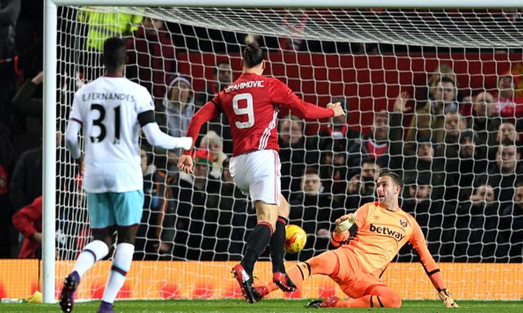 Coppa di Lega inglese: l'Arsenal perde in casa col Southampton ed è fuori. Man United-West Ham 4-1, doppio Ibra