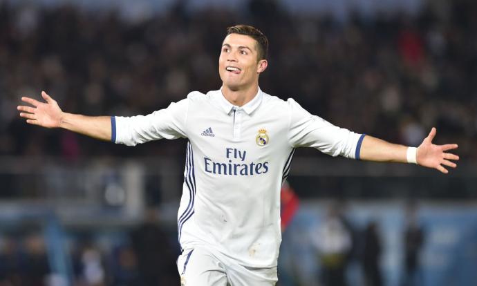 Zinedine Zidane hails 'spectacular' squad as Real Madrid close in on title