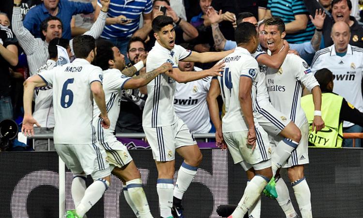Champions: i bookies vedono una finale tra Juve e Real