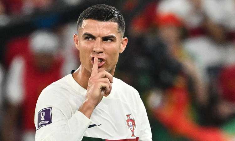 Dall Arabia Saudita Ronaldo Ha Firmato Con L Al Nassr Mercato