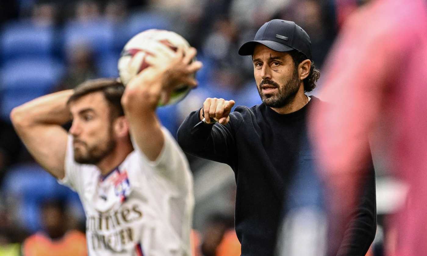 Lione Ufficiale Esonerato Grosso Mercato Calciomercato