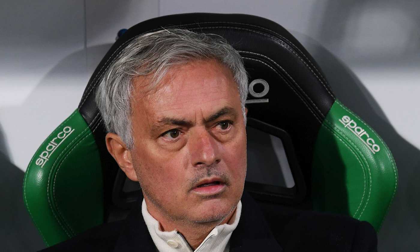 Mourinho Contro Berardi E L Arbitro Di Sassuolo Roma Multa Di Mila