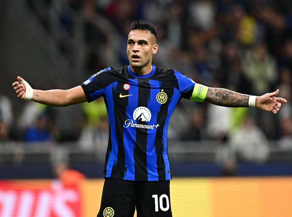 Inter Rientrato Lallarme Lautaro Il Capitano Gi In Gruppo Insieme A