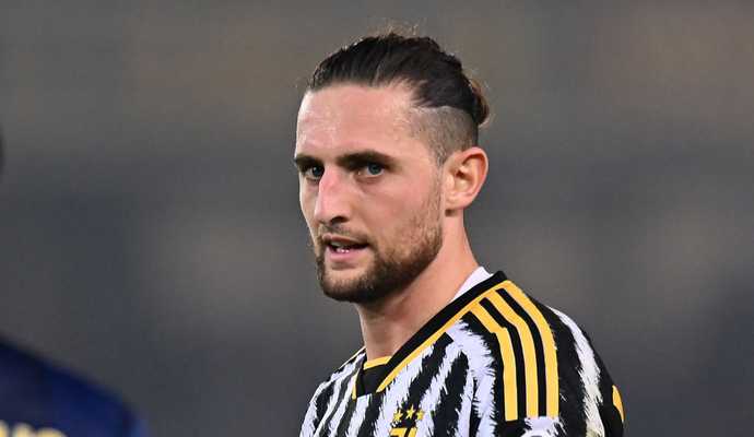 Milan Pareggiata L Offerta Della Juve Per Rabiot Ieri Ha Incontrato