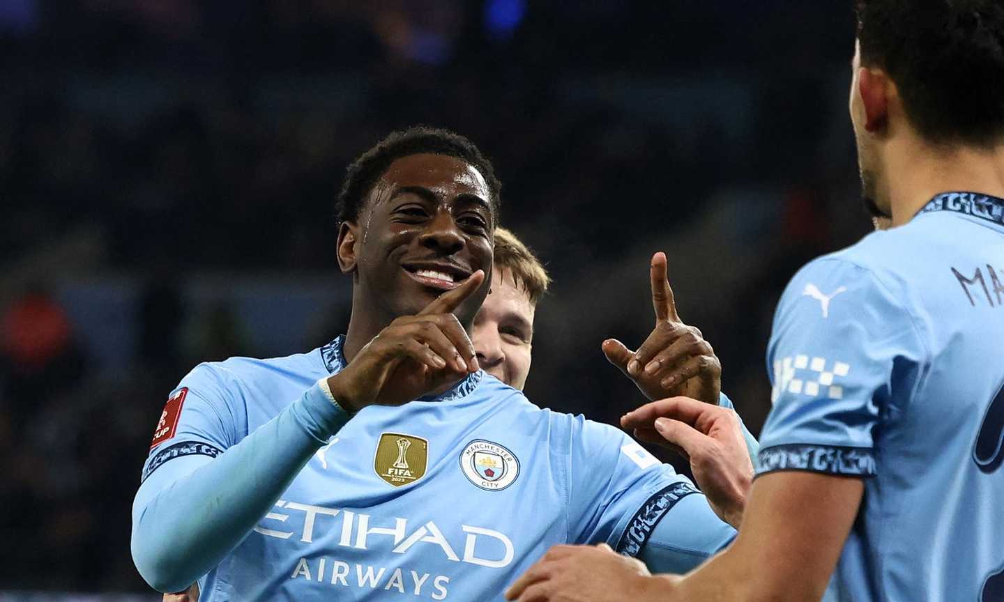 Chi è Divin Mubama gol all esordio col Manchester City Estero