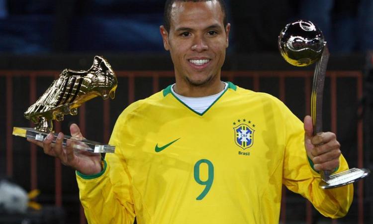Luis Fabiano says OK to Milan