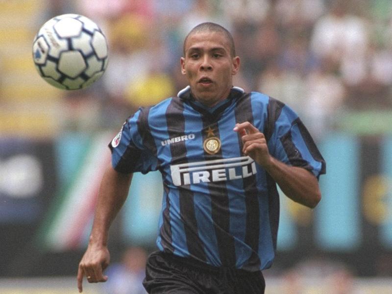 CALCIO ALLA TV: Ronaldo obeso a dieta, ci piace ricordarlo così. VIDEO