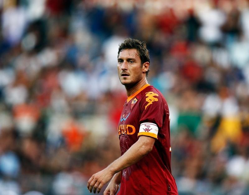 A Trigoria si studia come gestire Totti