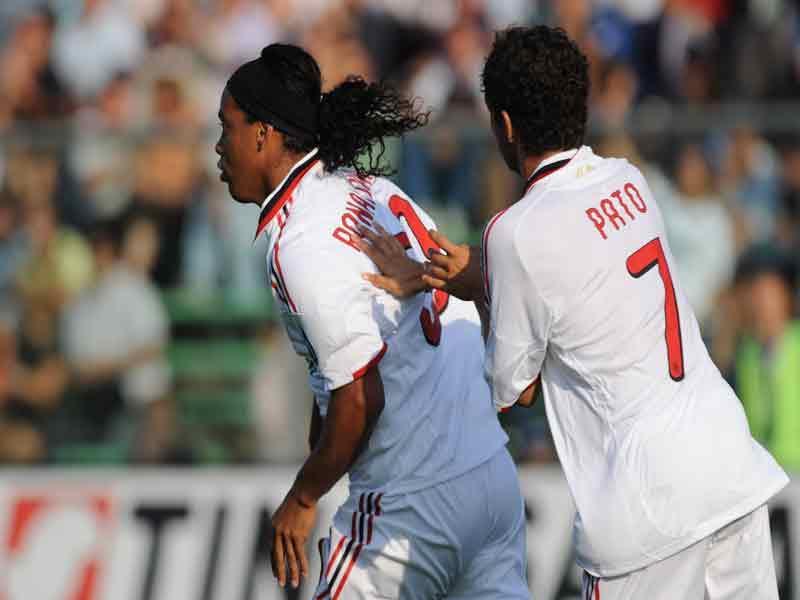 Scolari wants Ronaldinho