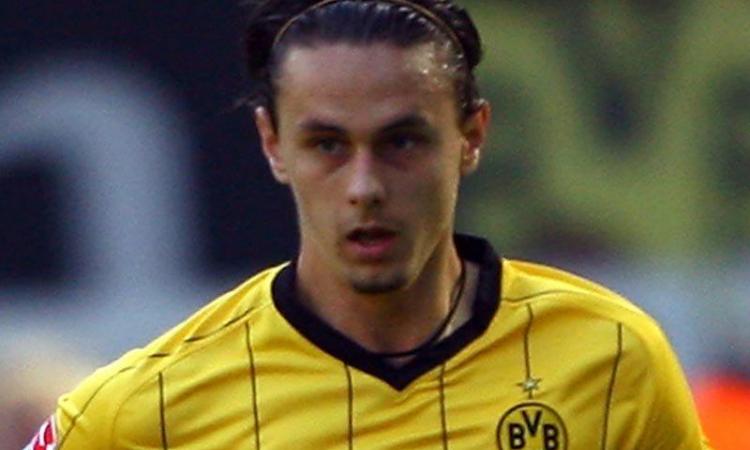 Liverpool, occhi su Subotic