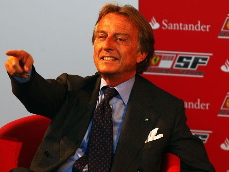 Montezemolo in Vespa senza casco