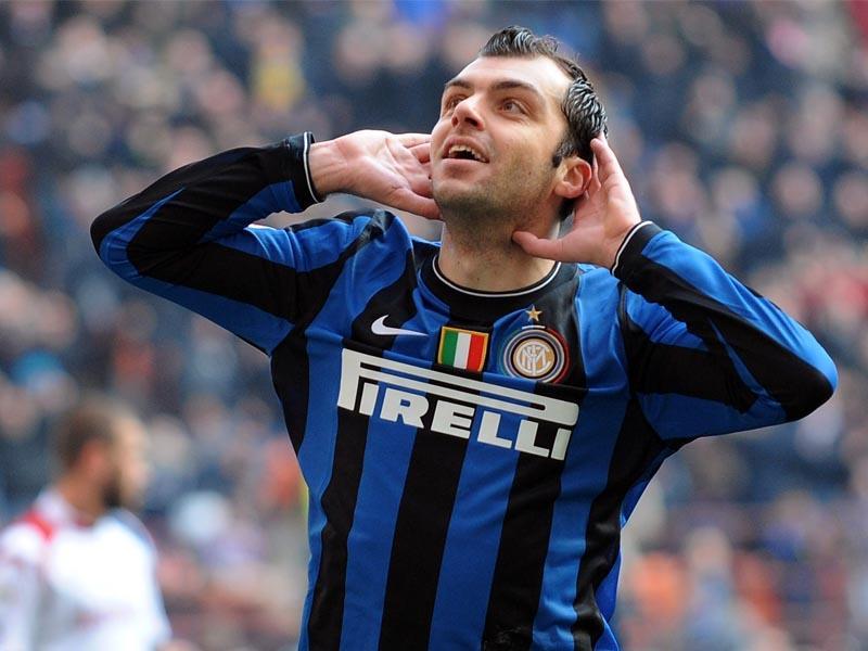 Genoa, l'Inter pensa a Pandev come punta di scorta