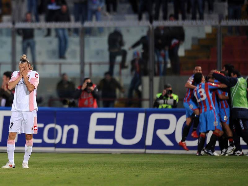 Gli strani casi del derby di Sicilia: chi sta davanti...