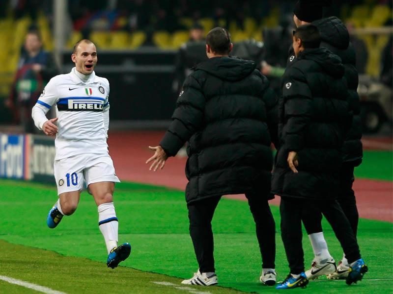 Moratti 'Sneijder renews until 2015 and deserves the Golden Ball'