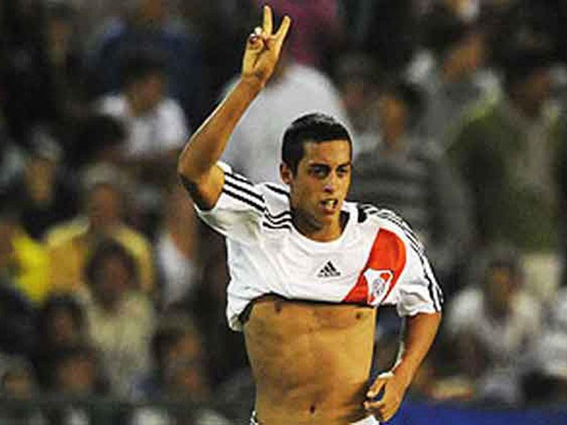 Fiorentina, focus mercato. Bolatti al River, Funes Mori viola