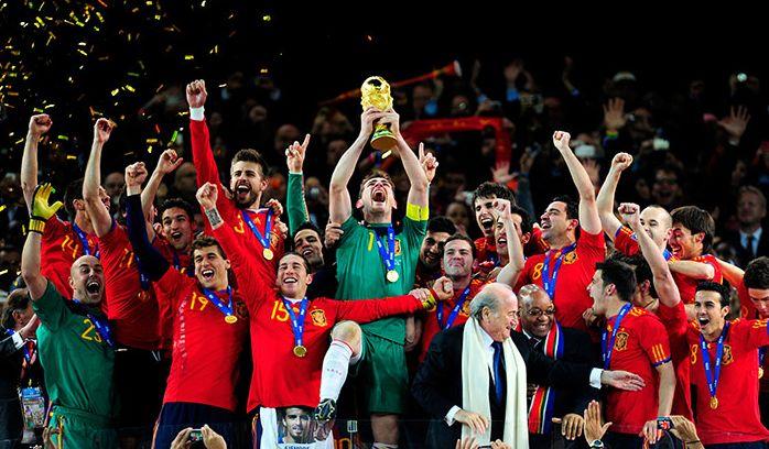 CALCIO ALLA TV. Mondiali, Sky batte Mediaset sui diritti tv