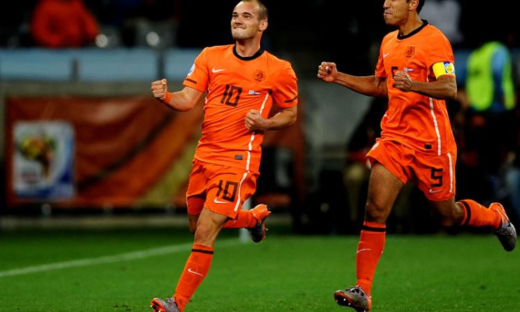 Sudafrica 2010: l'Olanda è in finale, Sneijder e Robben stendono l'Uruguay