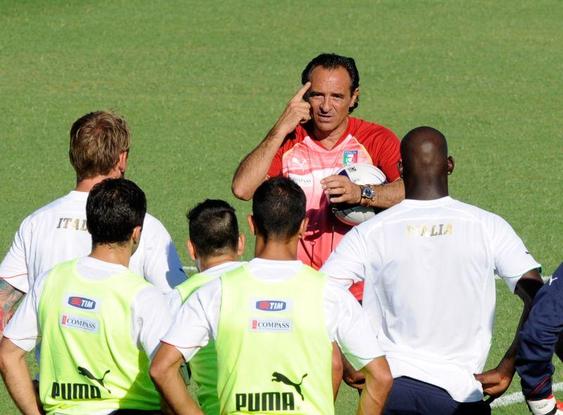 Prandelli's fantastic trio: "Cassano-Balotelli-Amauri'