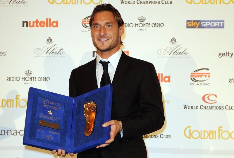 Golden Foot 2010 a Francesco Totti. LA FOTOGALLERY COMPLETA 