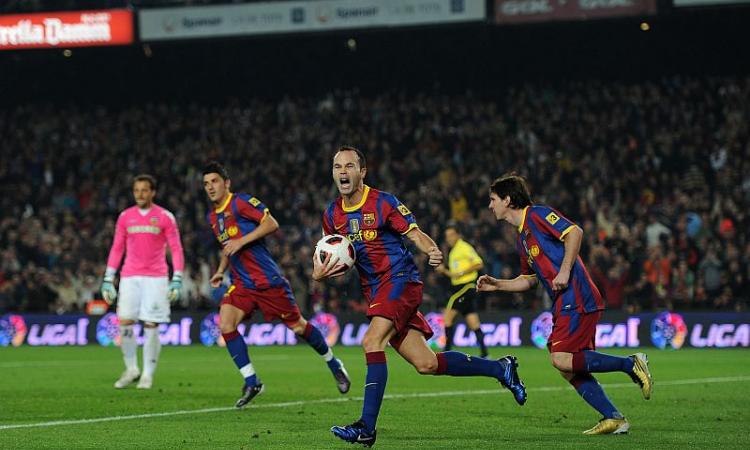 Liga: Barcellona formato Iniesta, il Valencia abdica. Real nuovo leader