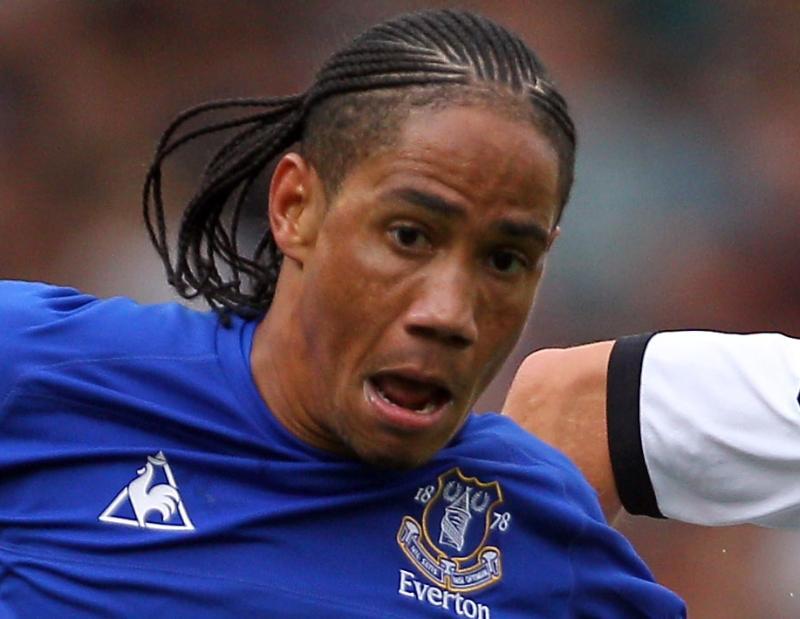 Everton, Pienaar vuole partire