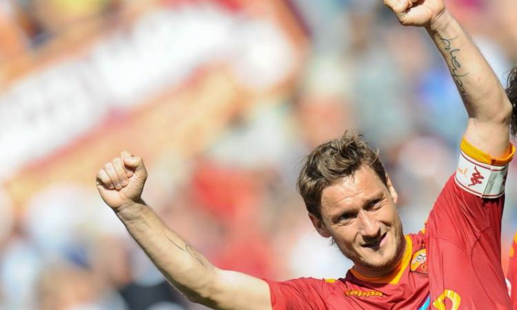 Roma, UFFICIALE: Totti rinnova