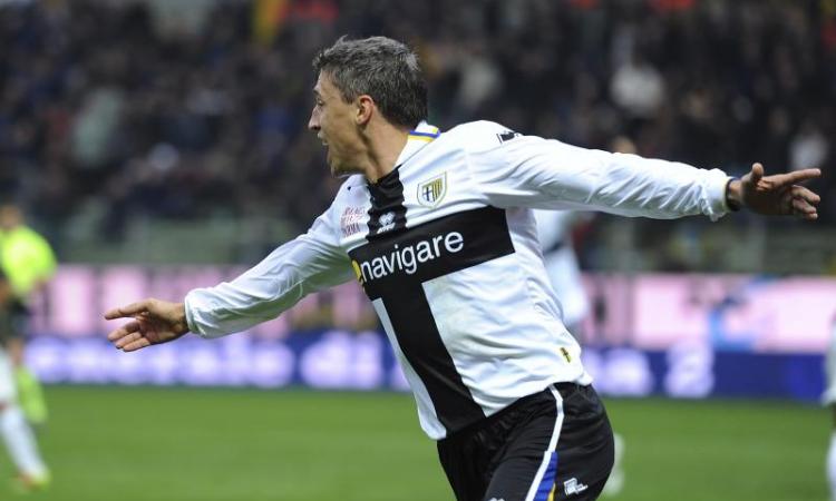 La pazienza di Ancelotti, l'eredità di Ronaldo e uomo del secolo per Parma: la storia a ritmo di gol di Crespo