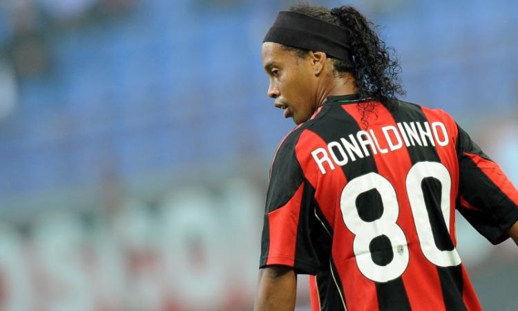 VIDEO Ronaldinho: 'Contratto? Sono tranquillo. Voglio tornare a giocare'