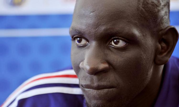 Newcastle:|Piace Sakho