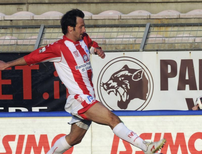 Serie bwin: Ascoli-Vicenza 2-1