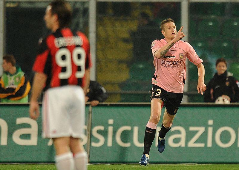 Zarate gol, Lazio da Champions. Milan ko a Palermo. Guarda i gol!