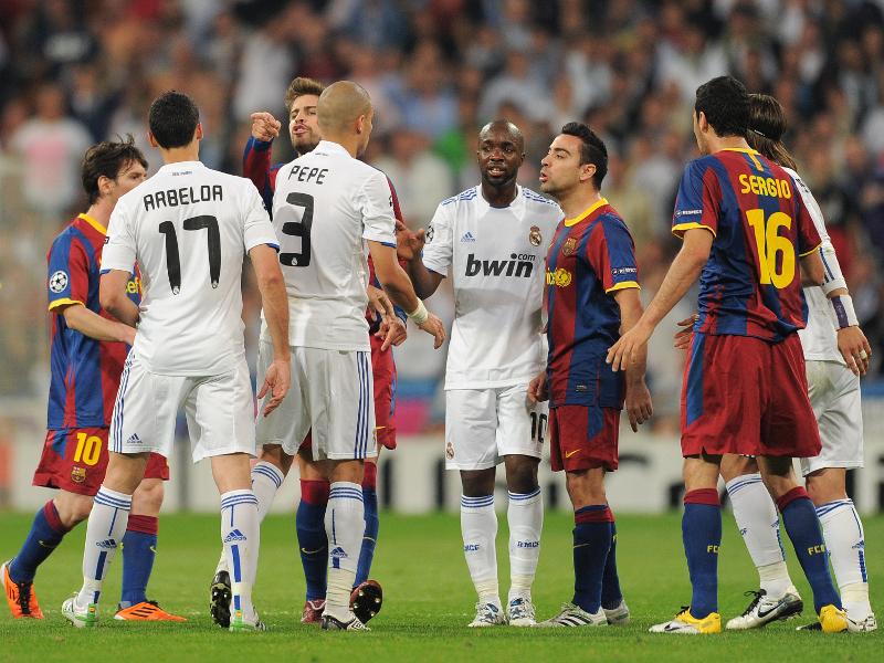 Real Madrid-Barcellona: furti e 'guerra' di tweet