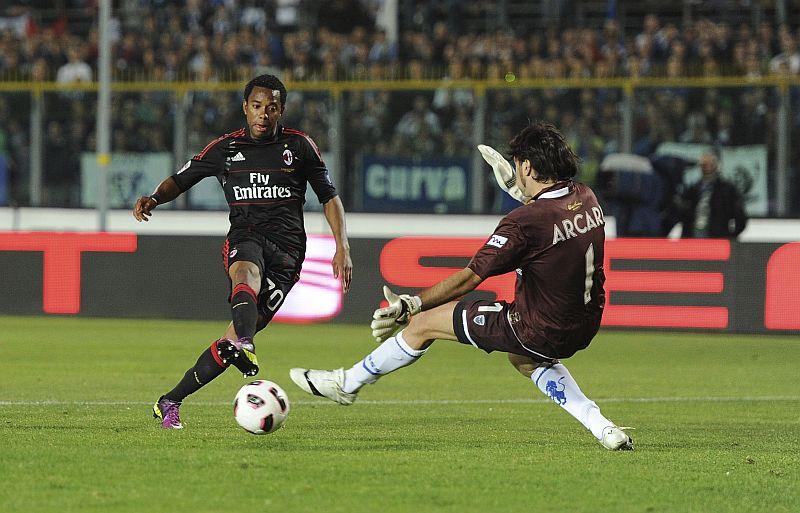 Milan-Santos, agente Robinho: 'Cautela'