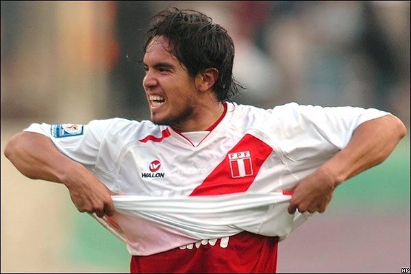 Fiorentina: offerto il rinnovo del contratto a Vargas