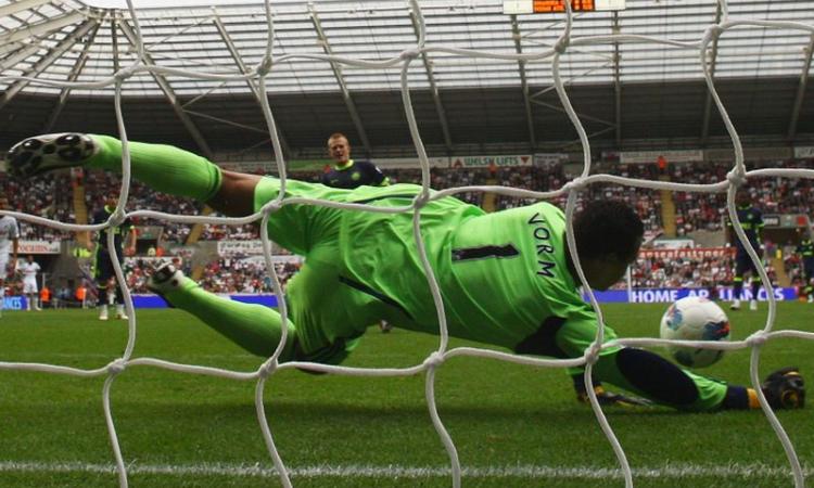 Premier: Vorm paratutto. Mancini, dove metti Nasri? E' lo United dei giovani