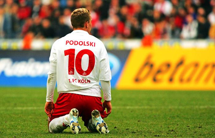 Bundesliga: doppietta Hanke e gol di Arango, Borussia primo in classifica!