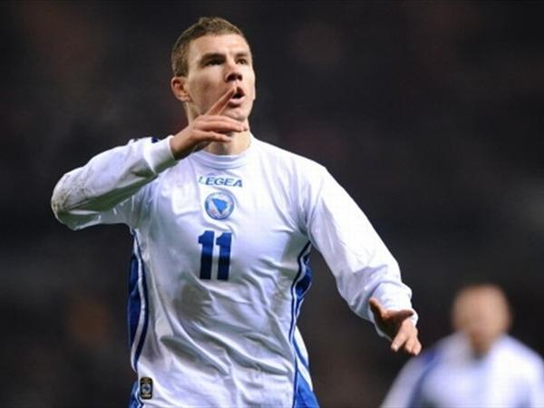 Juve want Dzeko! Lazio on Douglas. English duo for Isla & Benatia