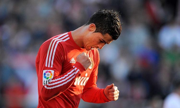 Liga: Ronaldo di tacco, magico Messi