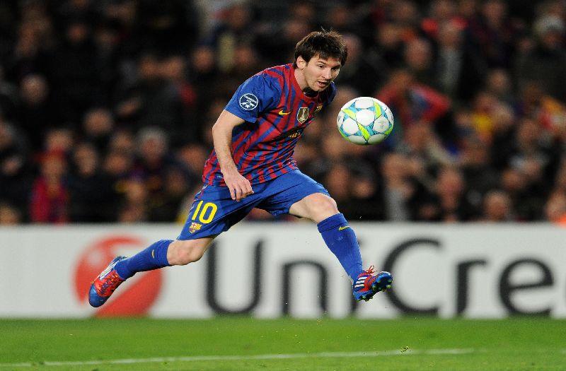 Champions, Messi mito: 5 gol. Che Apoel!