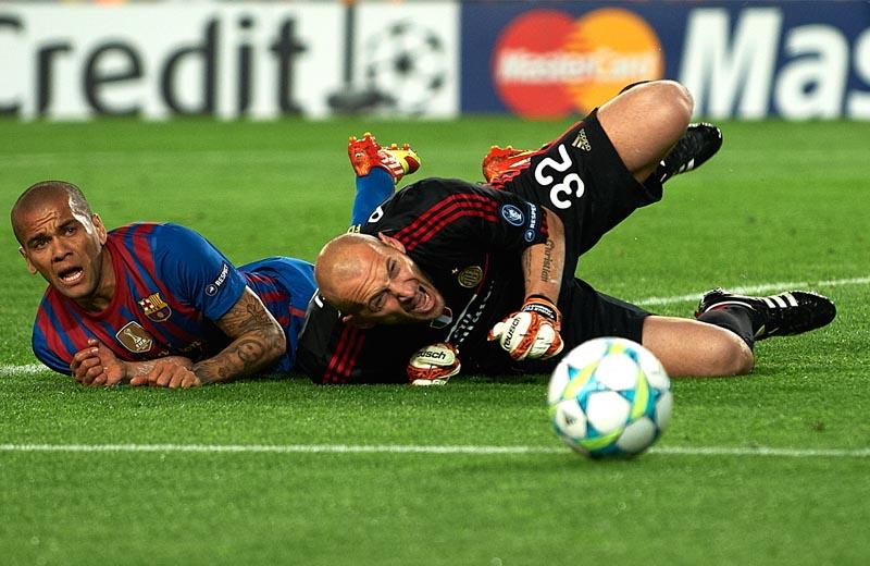 Milan su Reina:| I rossoneri rimpiazzano Abbiati?