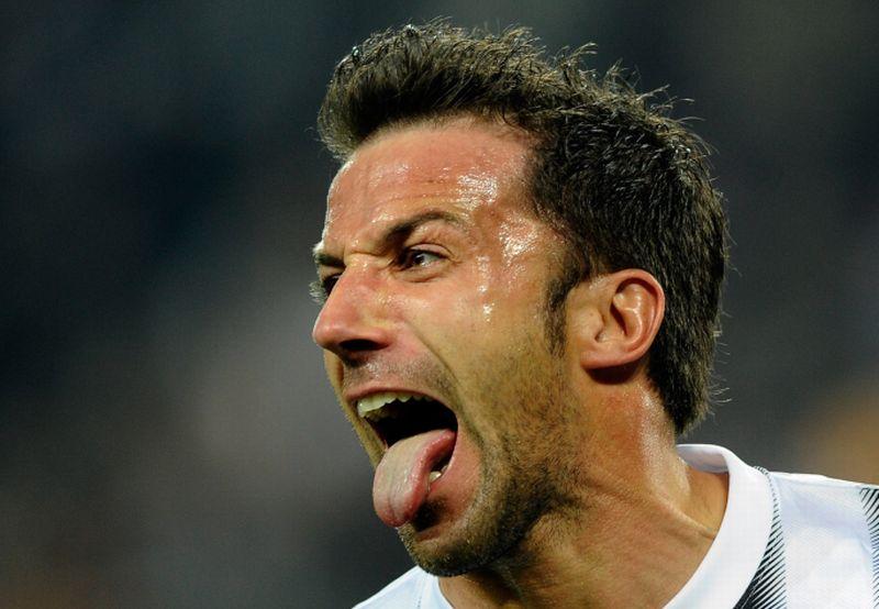 Ex Juve: Del Piero in giro per Torino VIDEO