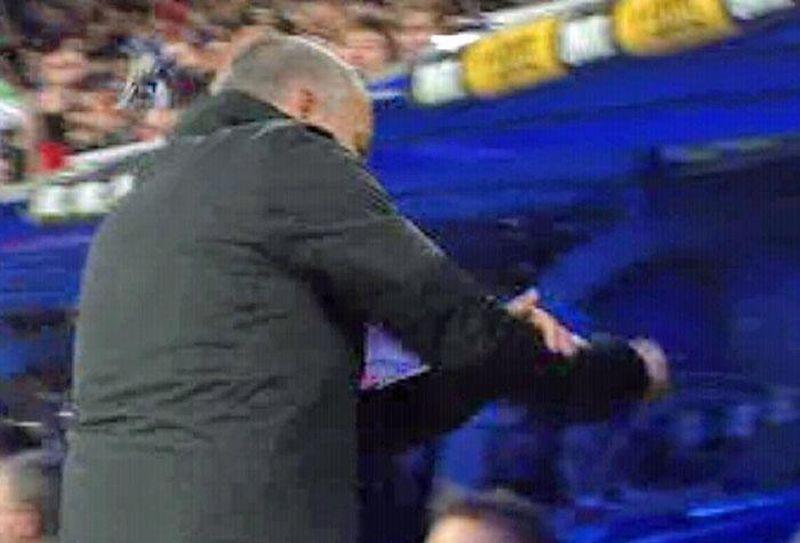 Liga: Mourinho, ennesima caduta di stile! Barça ok, ma con l'aiutino!